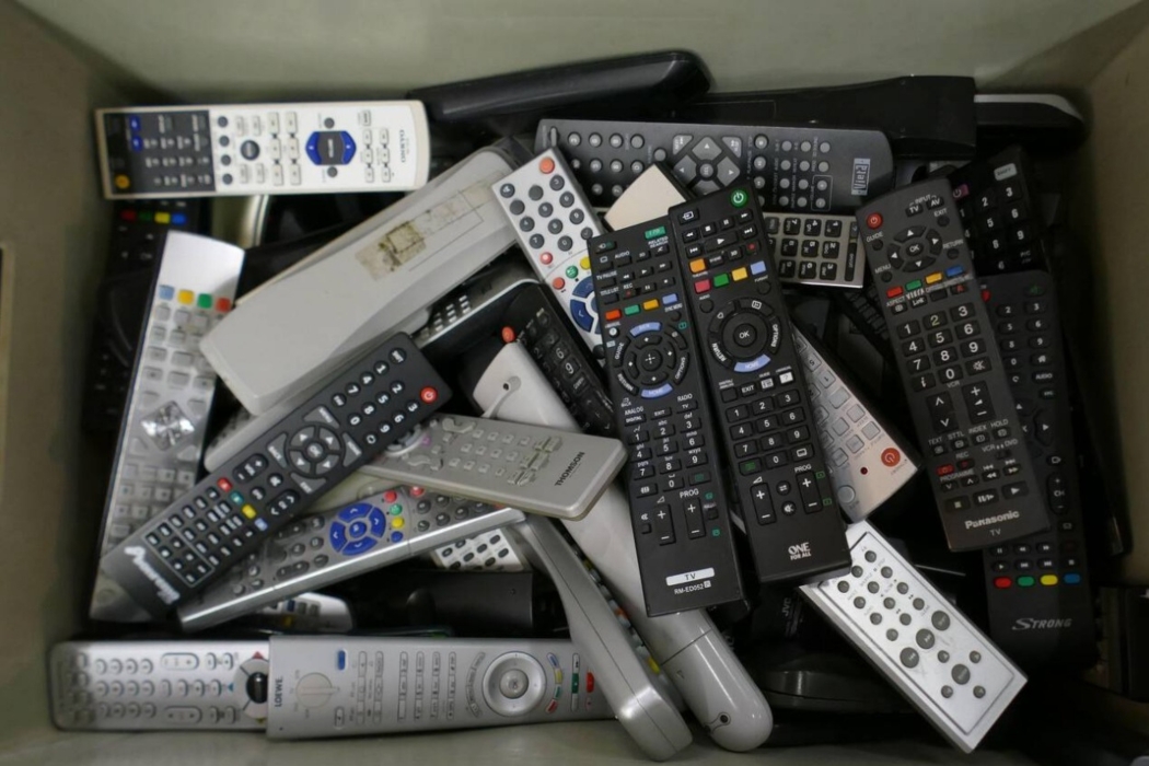 remote controls to be recycled