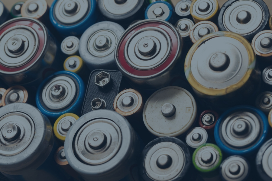alkaline batteries graphic